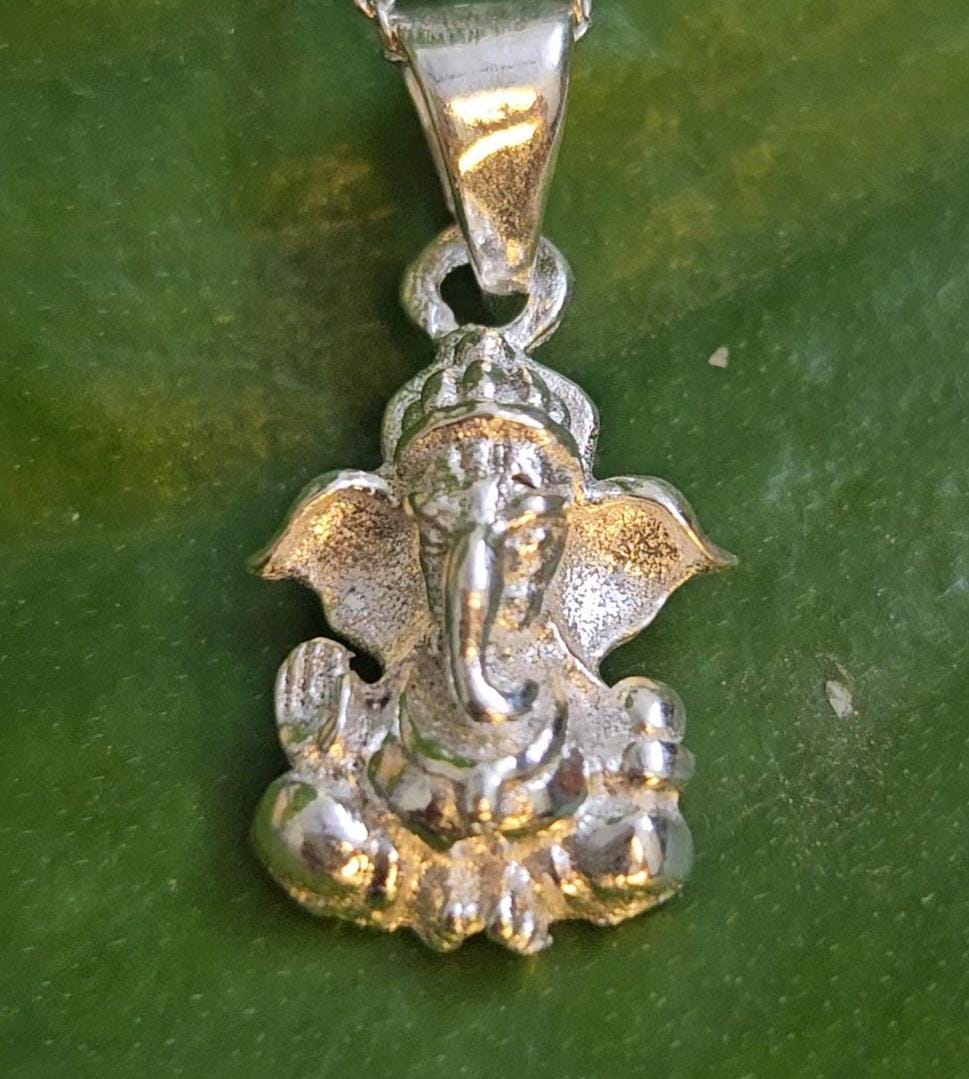 Lord Ganesha Pendant in 925 Silver