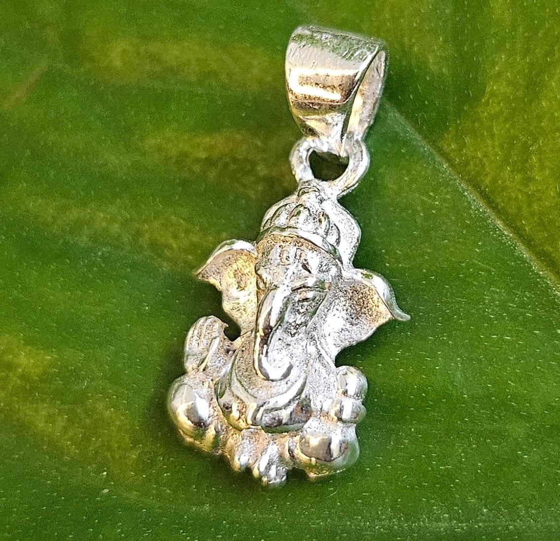 Lord Ganesha Pendant in 925 Silver