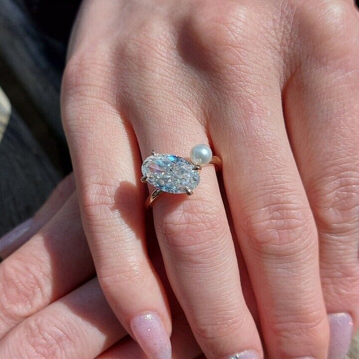 Moissanite Ring Ariana Grande's Engagement Ring Ariana