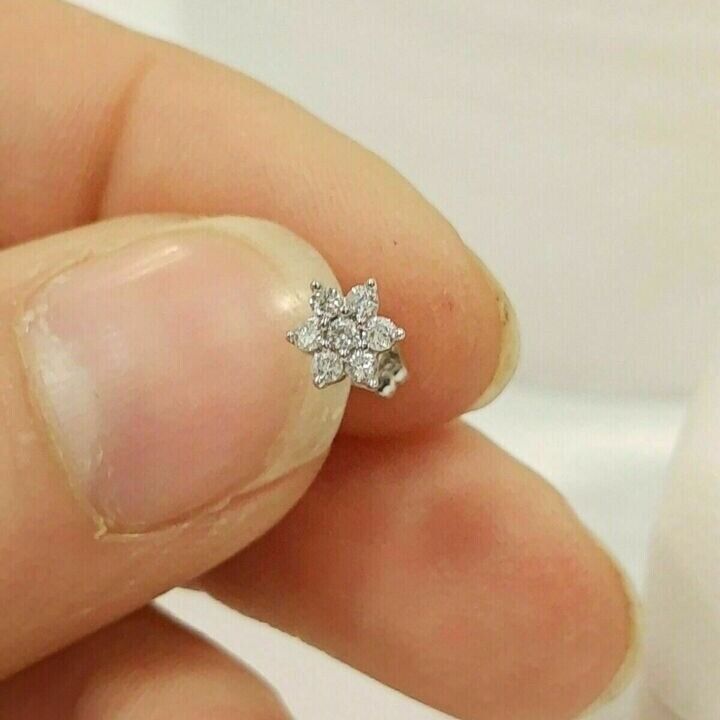 Cute Floral Diamond Stud