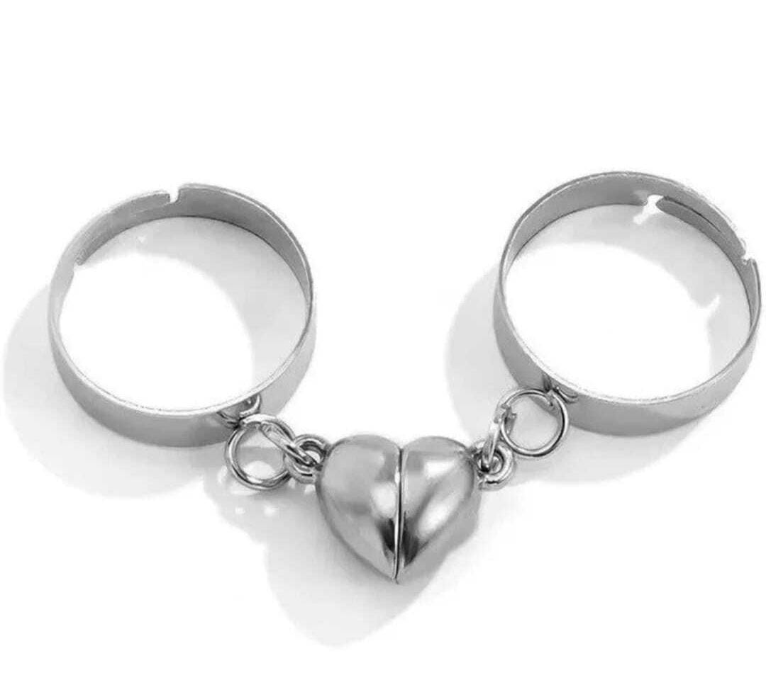 Magnetic Heart Couples Ring Set