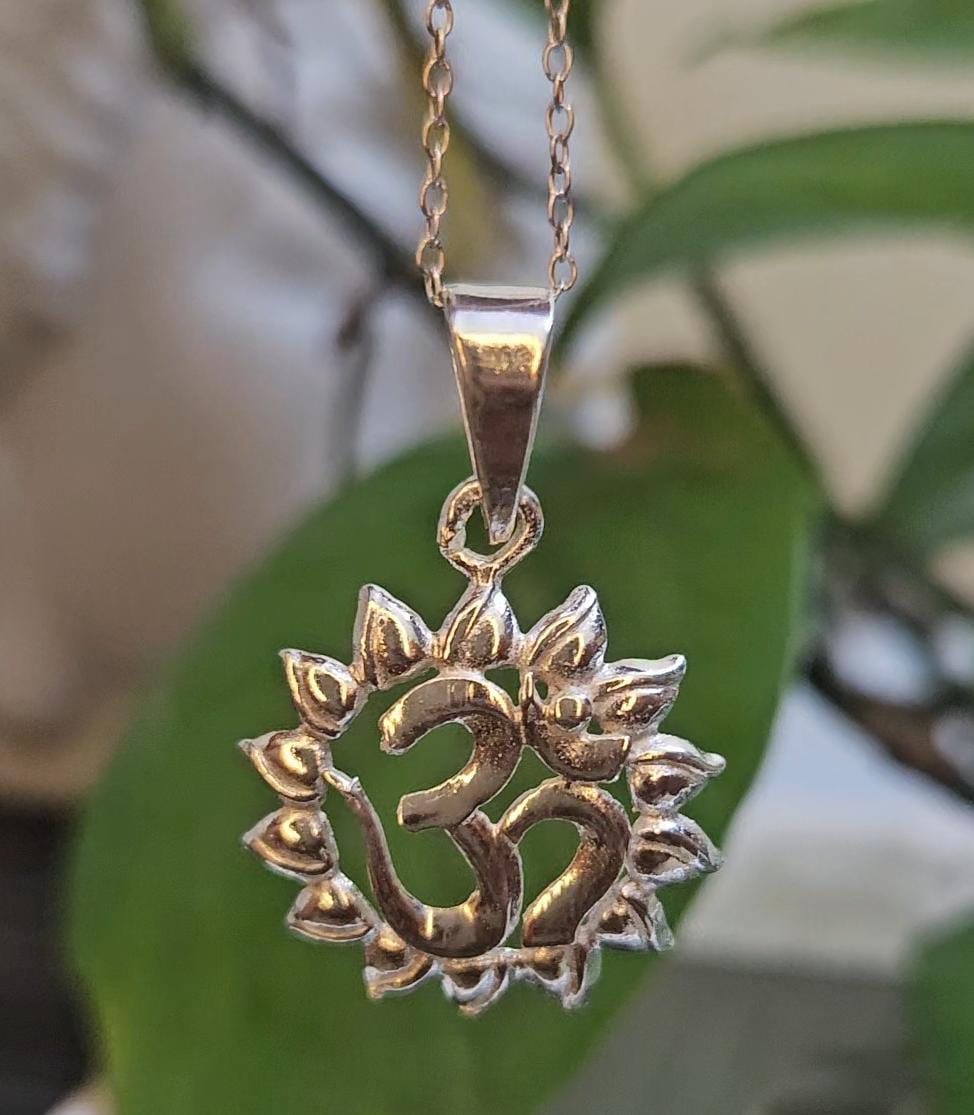 Om & Sun Pendant in 925 Silver