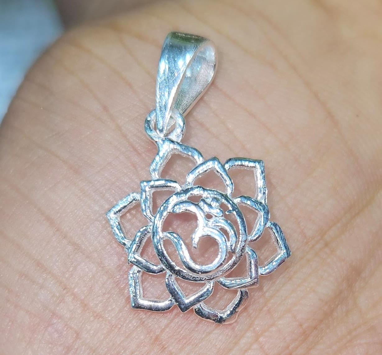 Sahasrara Chakra Pendant with Om in 925 Silver